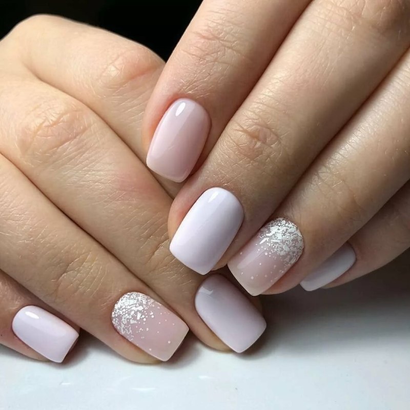 Нежный маникюр