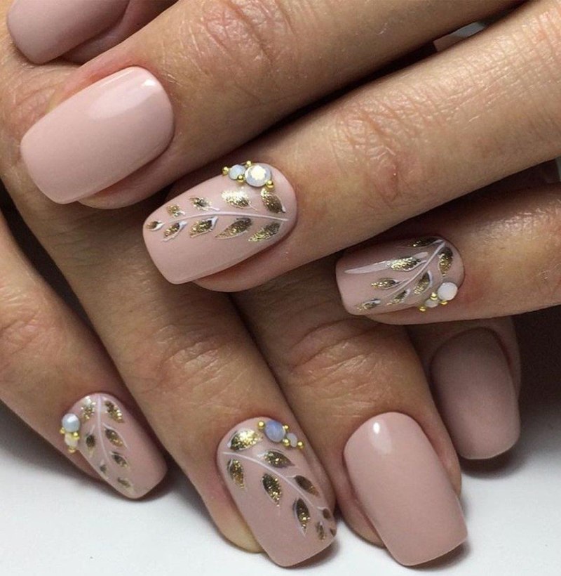 Нежный маникюр