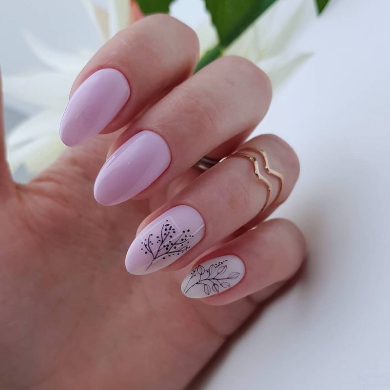 Спокойный маникюр для офиса