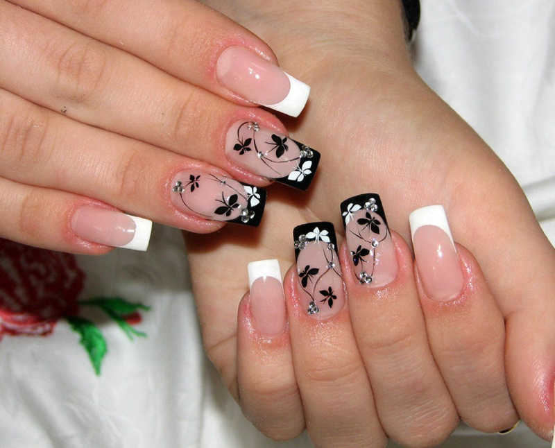 Элегантные рисунки на ногтях