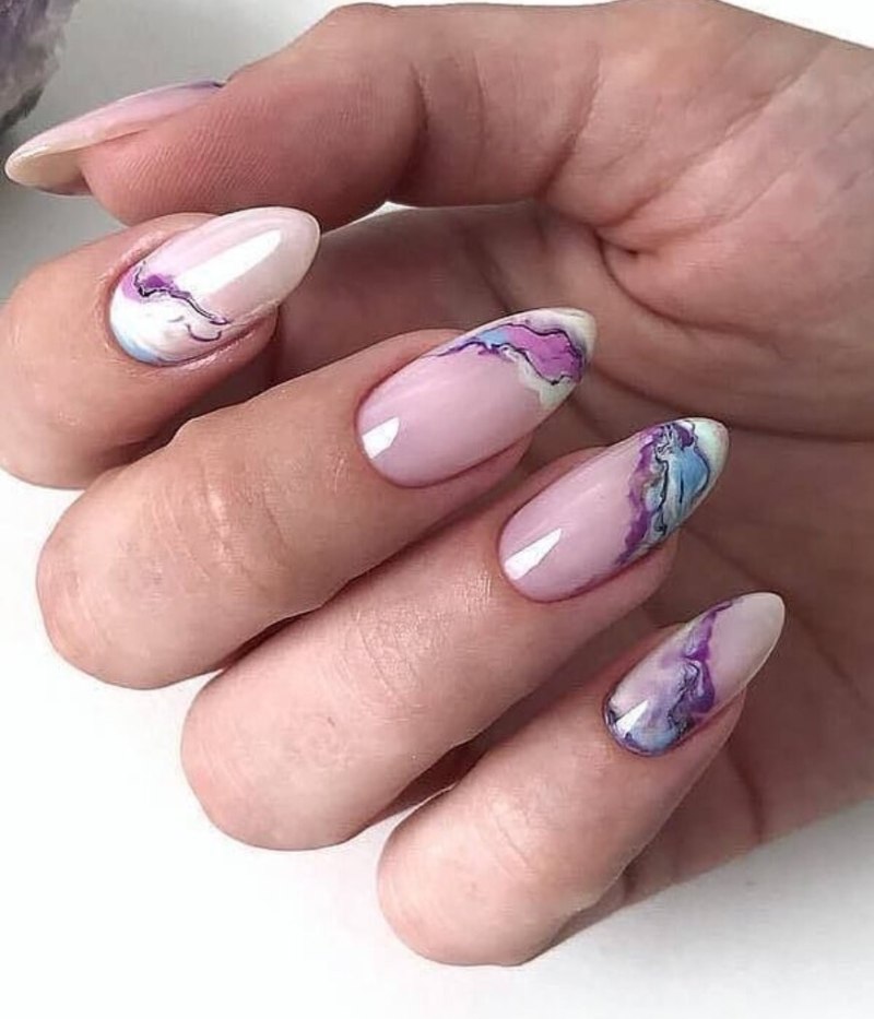 Мраморный маникюр и френч