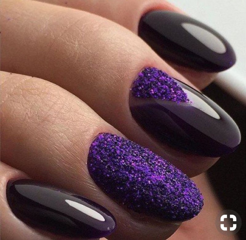Маникюр фиолетовый с черным