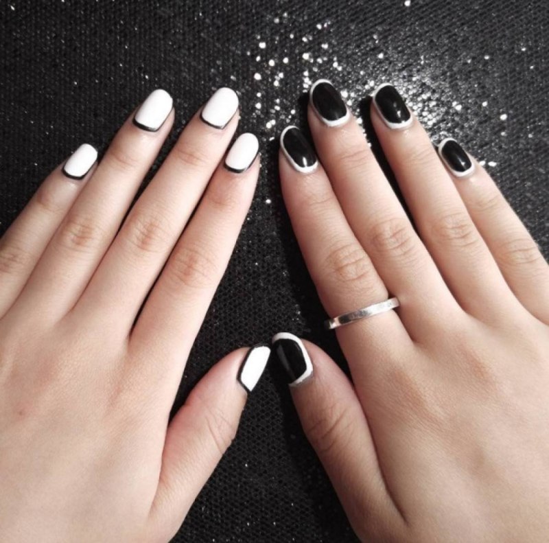 Черно белый маникюр