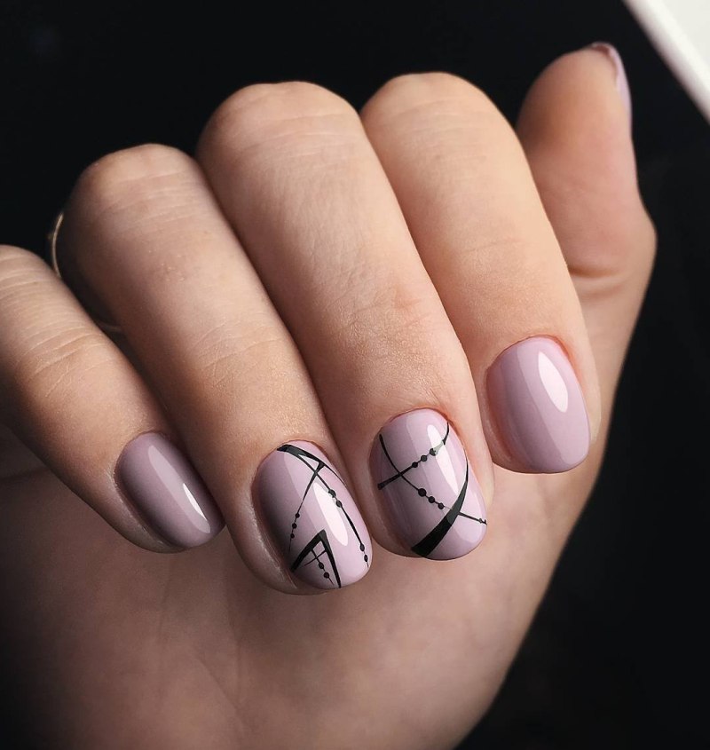 Маникюр с полосочками