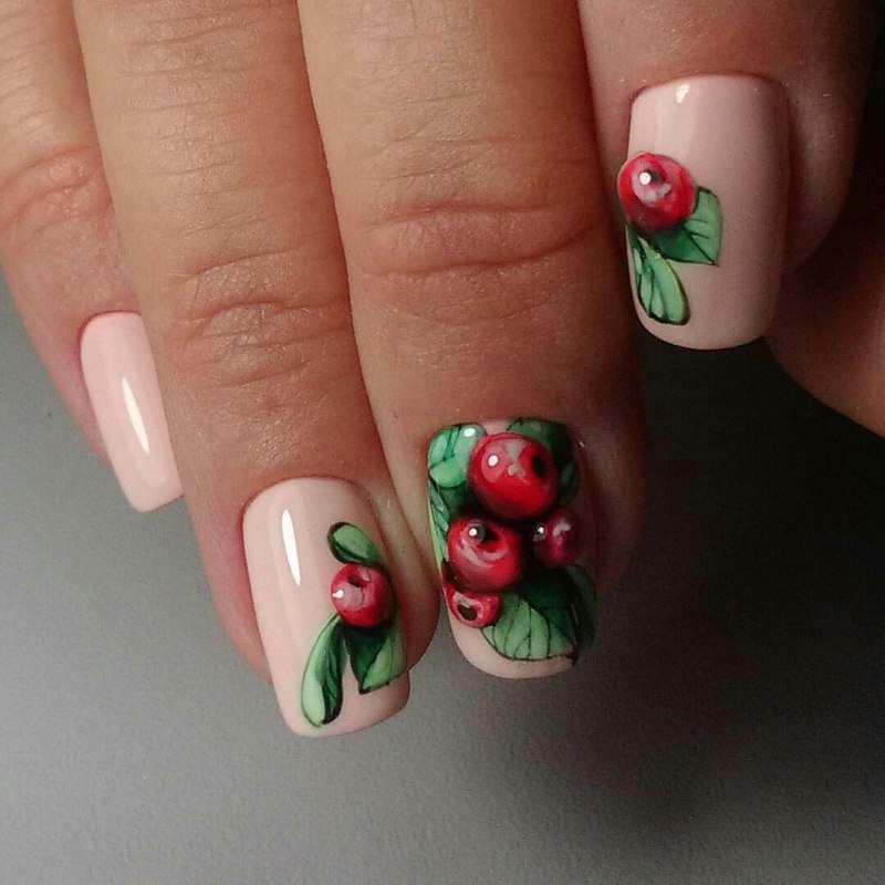 Ногти с фруктами и ягодами
