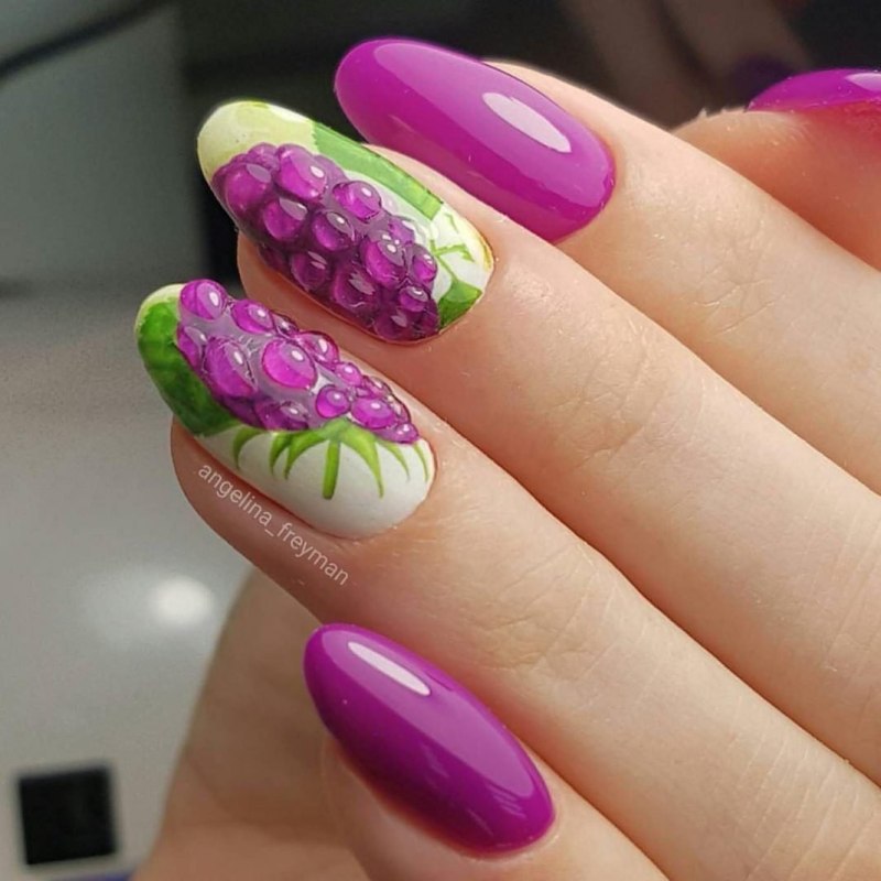 Яркий сочный маникюр