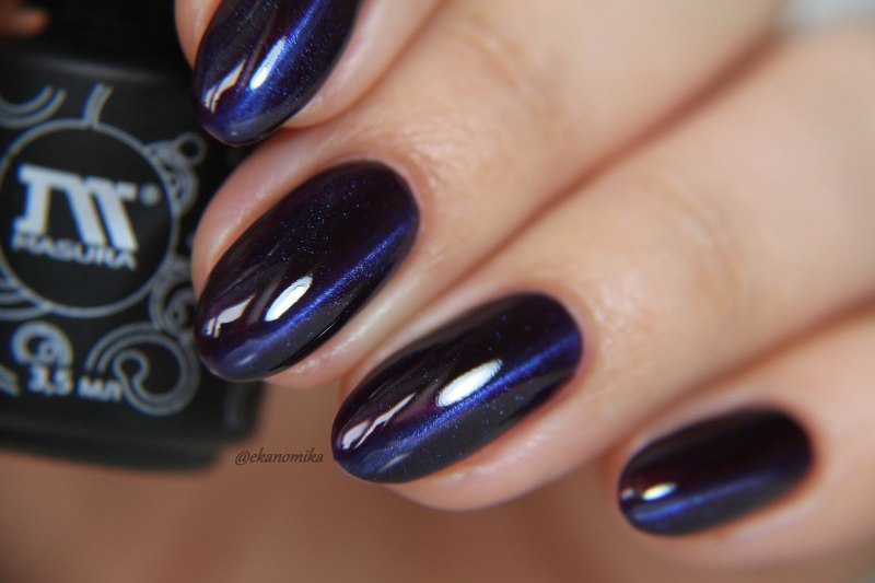 Маникюр кошачий глаз розовый