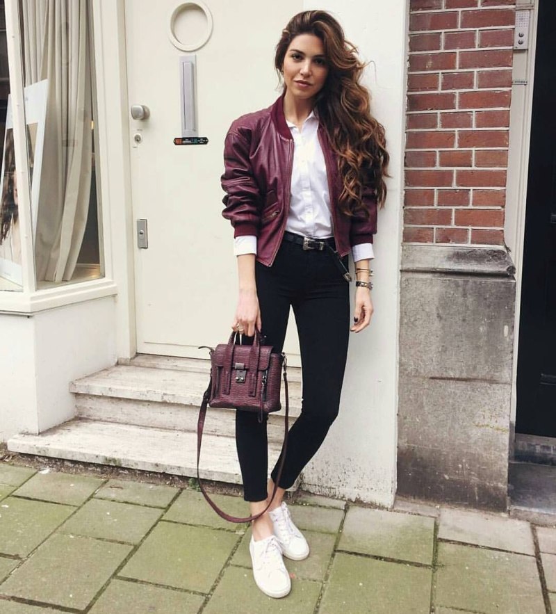 Женские образы с джинсами