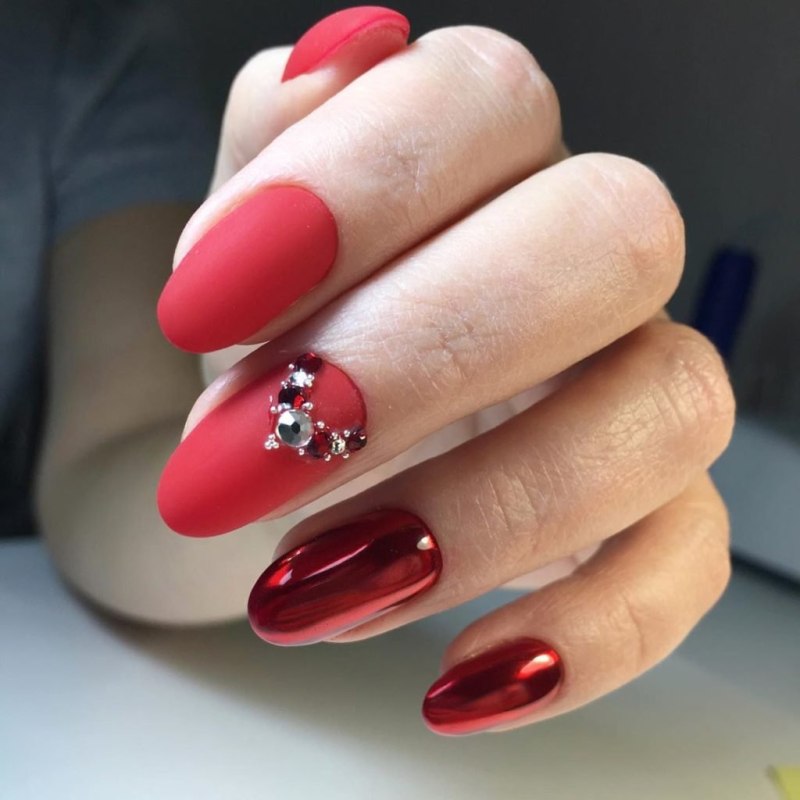 Маникюр на длинные ногти