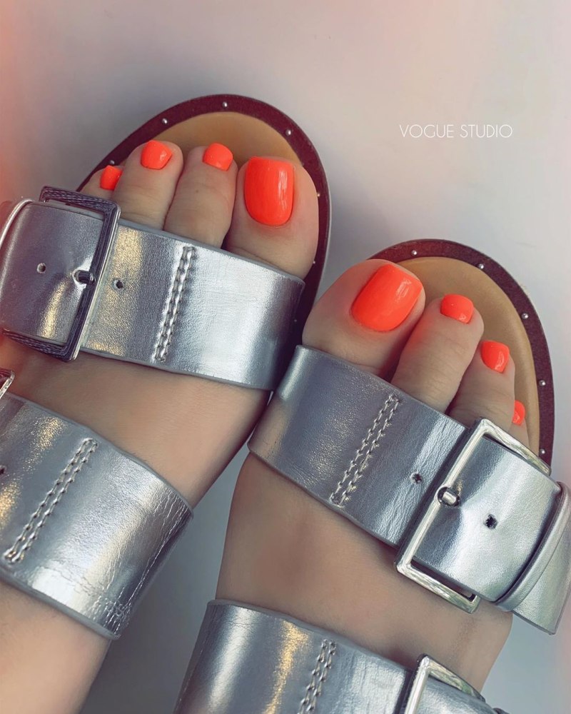 Педикюр светоотражающий