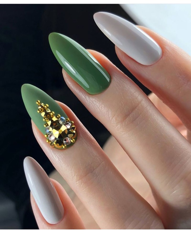 Овальный маникюр