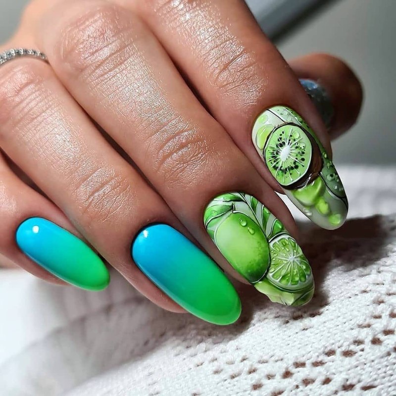 Зелёный маникюр на овальные ногти