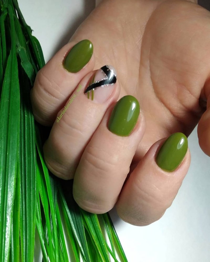 Ногти зеленого цвета