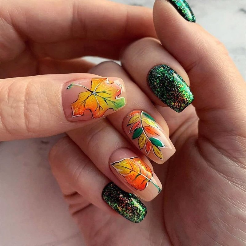 Маникюр с осенней тематикой