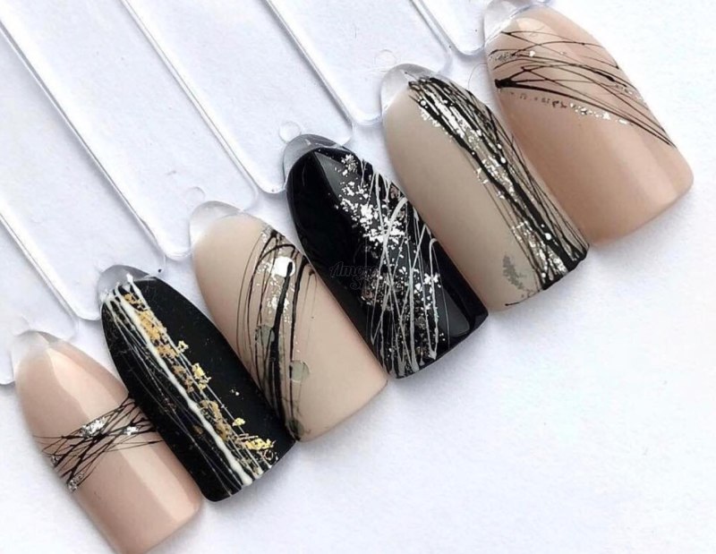 Поталь на ногтях