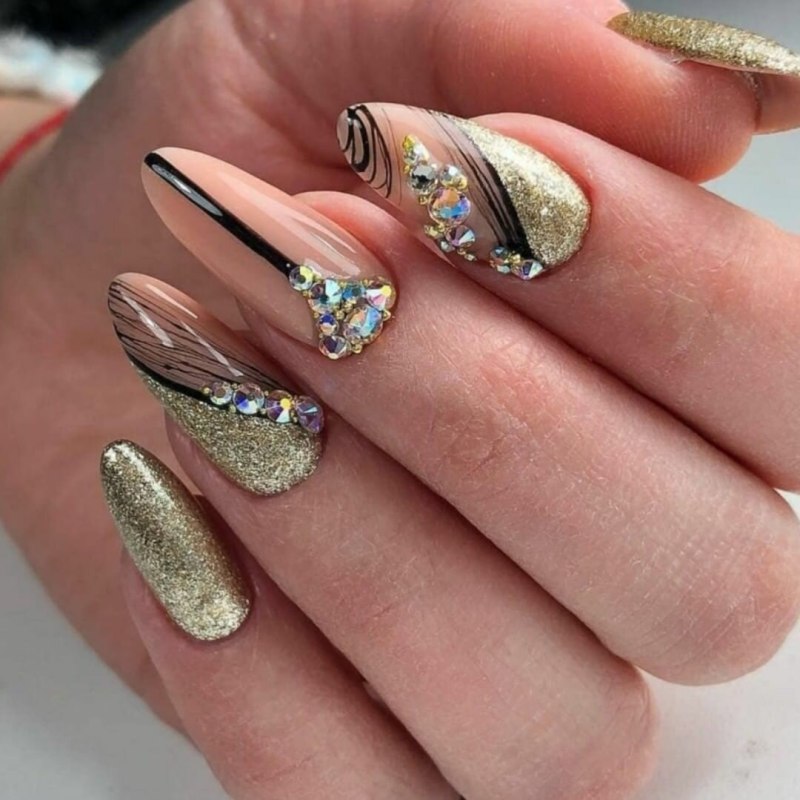 Дизайн ногтей осень