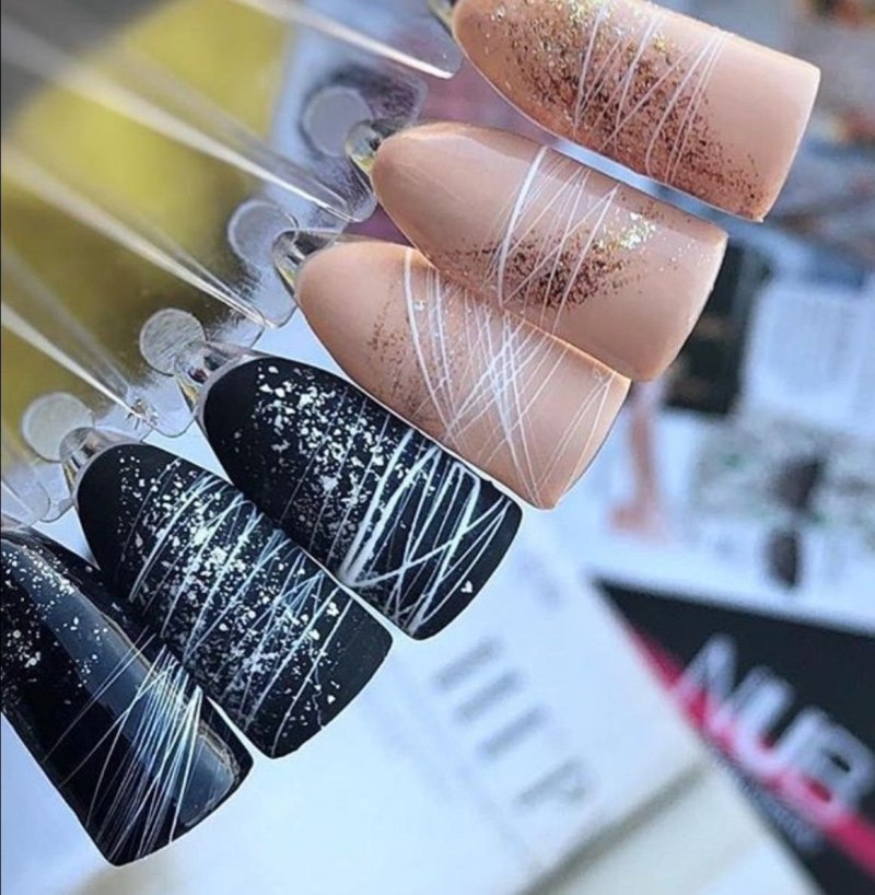 Ногти с золотой фольгой 2021