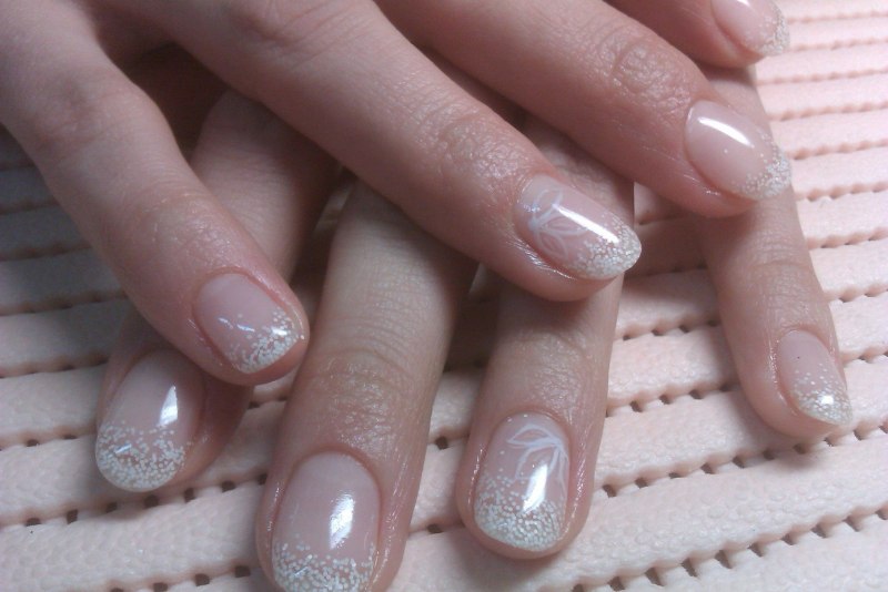 Мсеикюр в свктоых Тоеаз