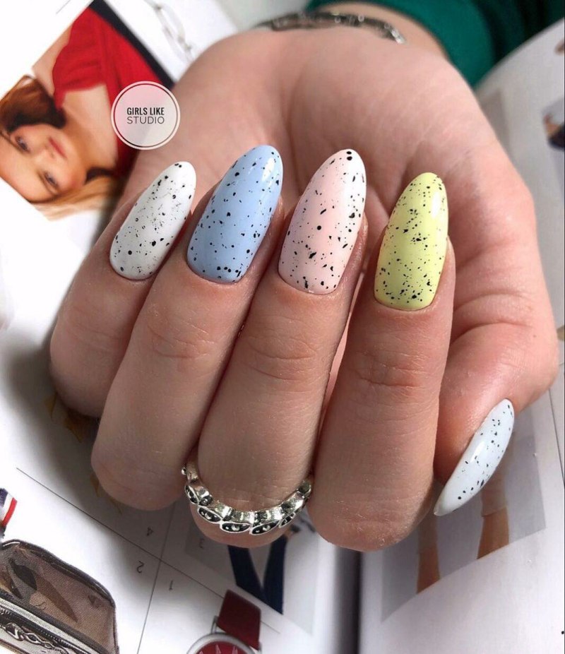 Перепелиный маникюр разноцветный