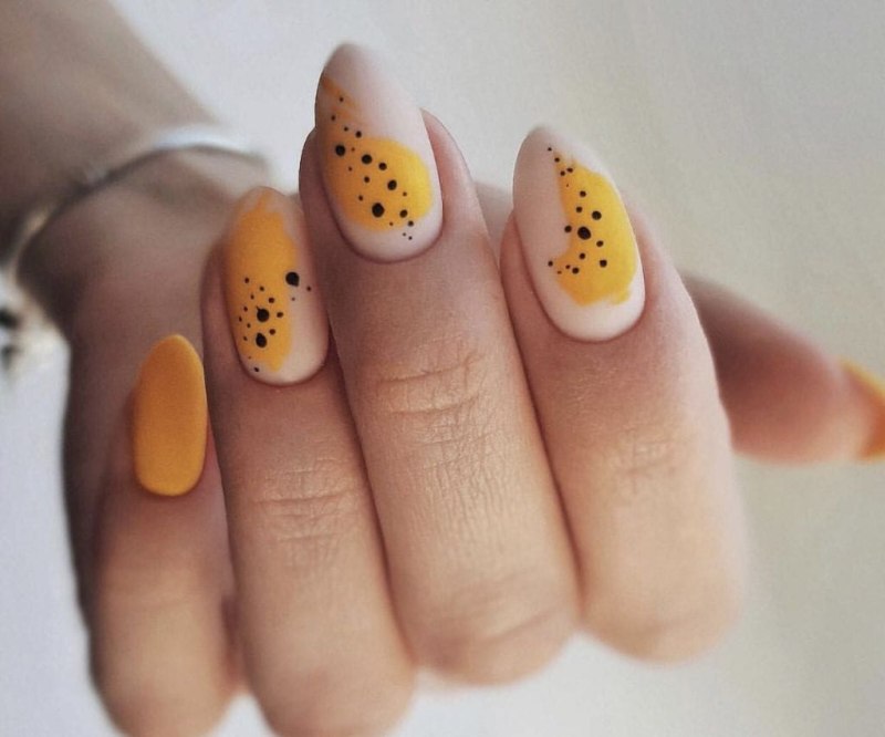 Маникюр перепелиное яйцо 2021