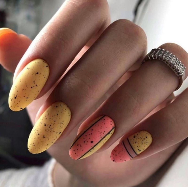 Желтые перепелиные ногти