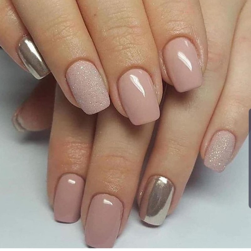 Маникюр в пастельных тонах