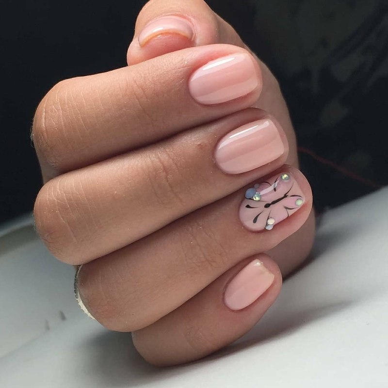 Красивый маникюр пастельных тонов