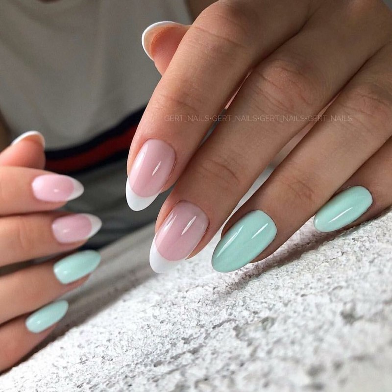 Маникюр в пастельных тонах