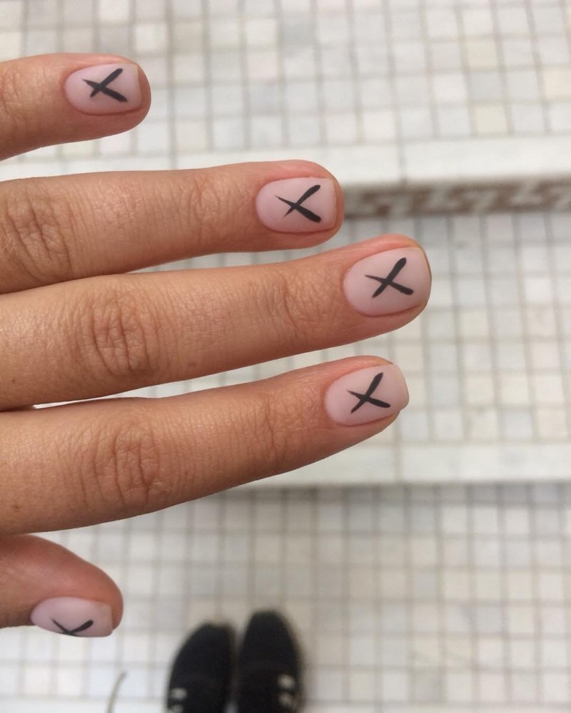 Маникюр подростковый