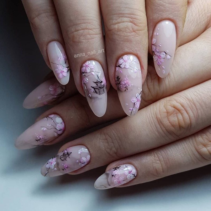 Нежный весенний маникюр