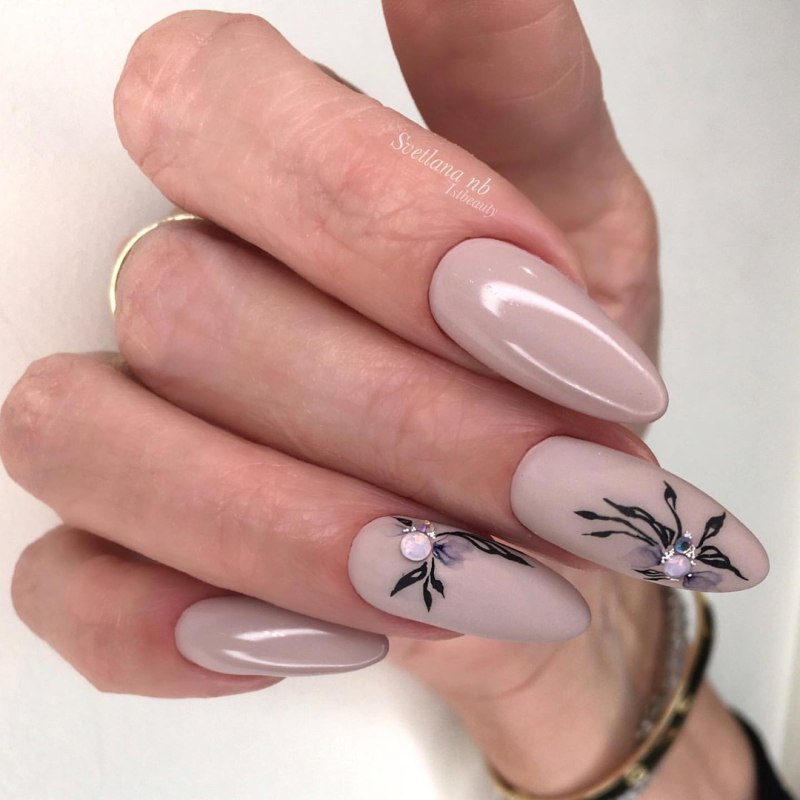 Маникюр с птичками