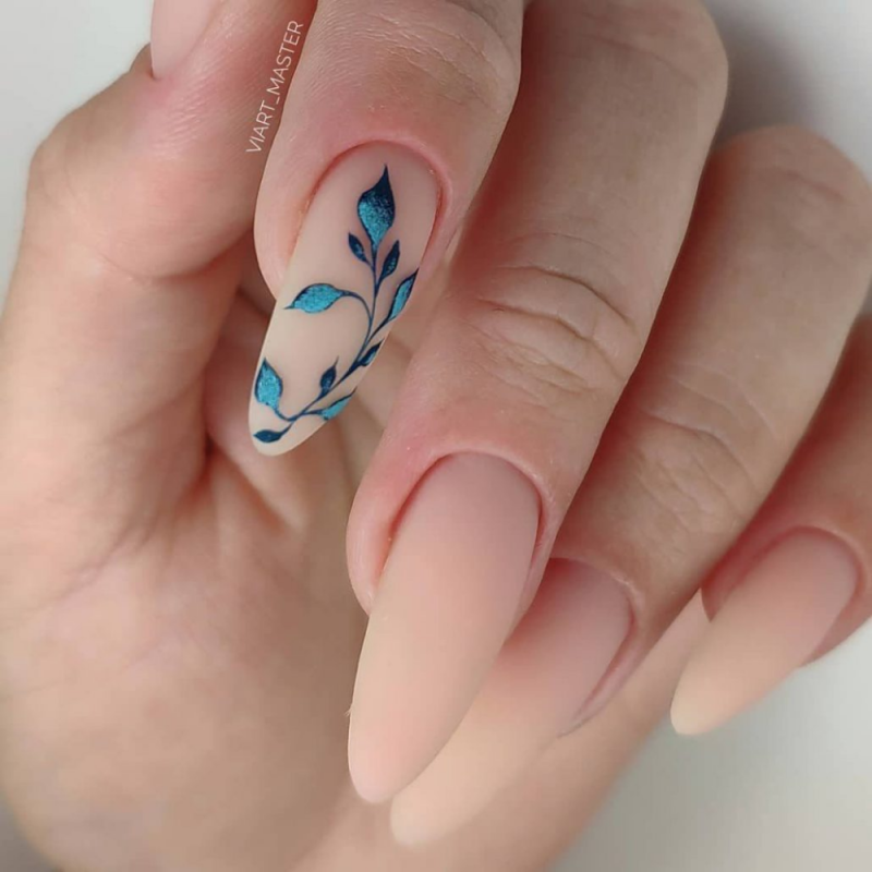 Акварельный маникюр