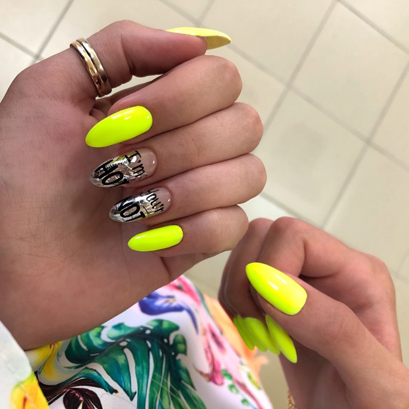 Ногти с огнем