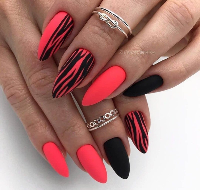 Огненный маникюр