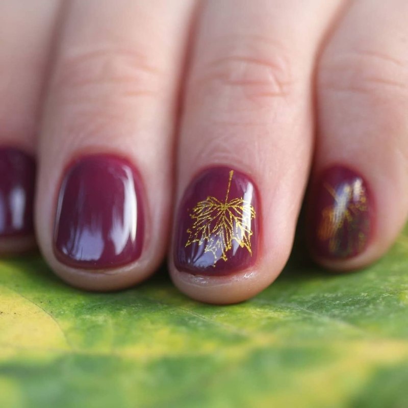 Осенний маникюр на квадратных ног