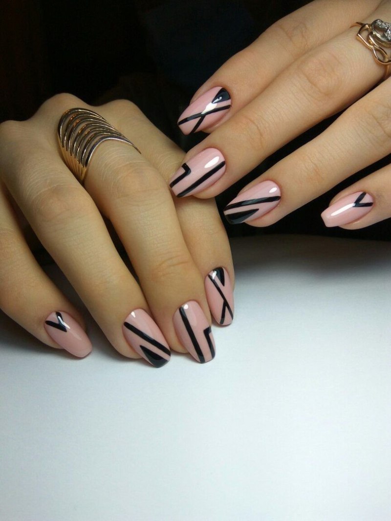 Маникюр абстракция