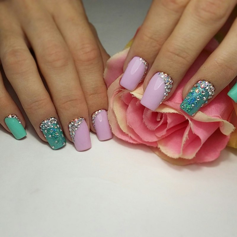 Нарощенные ногти френч