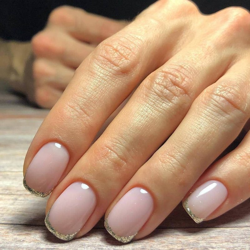 Шеллак нюдовый френч