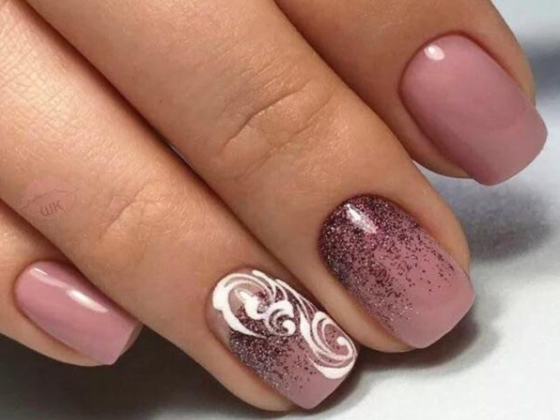 Пыльная роза маникюр гель лак на короткие ногти