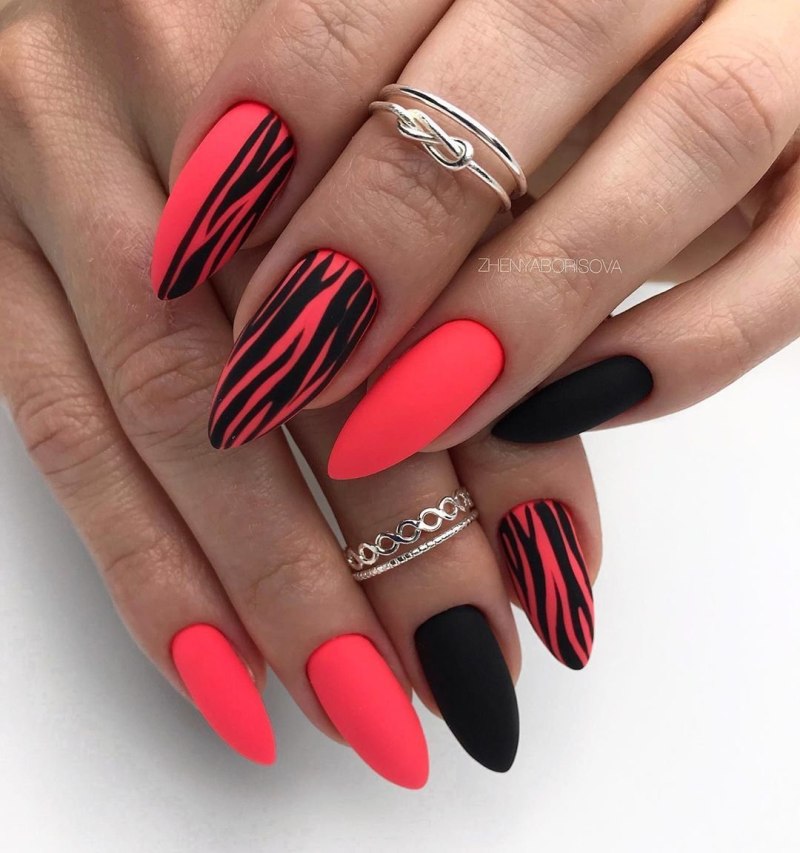 Маникюр на длинные ногти