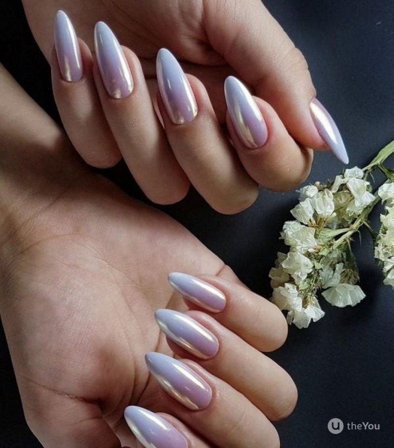 Маникюр нюд с втиркой миндаль