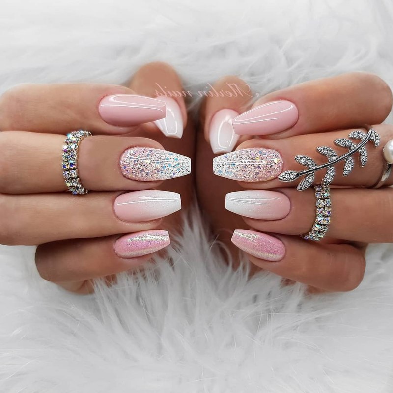 Мерлин Найлз маникюр 2021