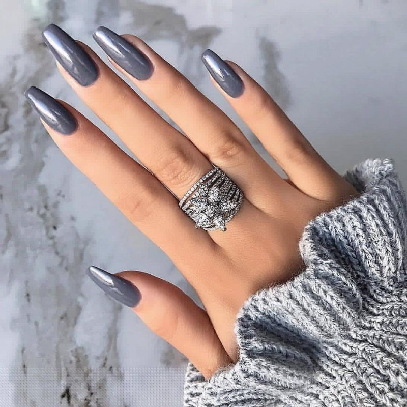 Серые ногти