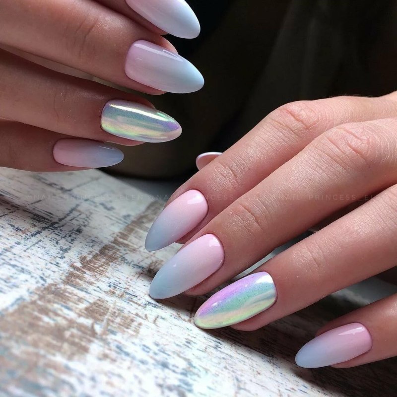 Маникюр жёлтый с розовым