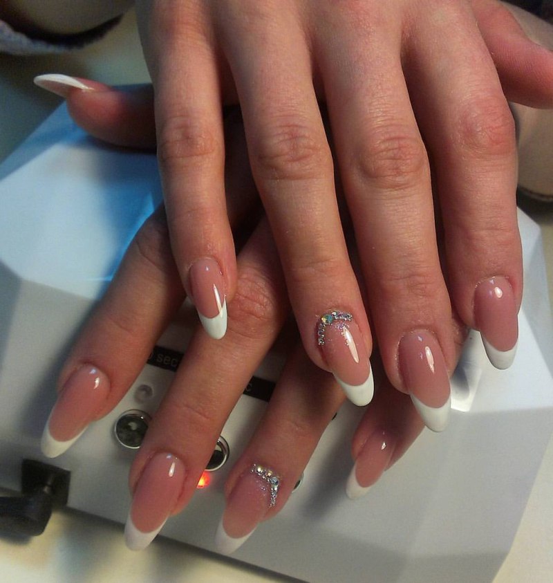 Французский маникюр на длинные ногти