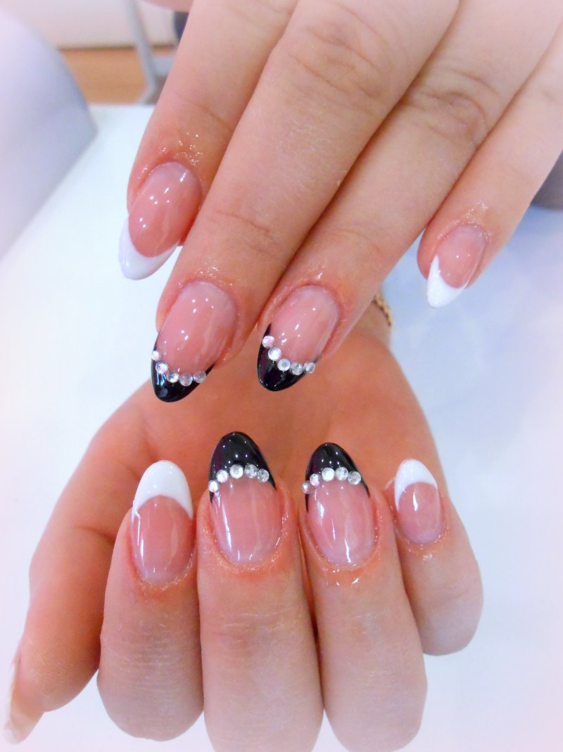 Френч маникюр