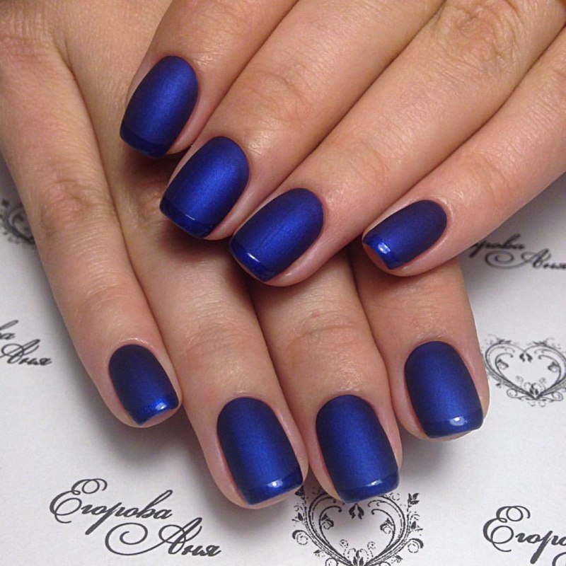 Маникюр синий френч