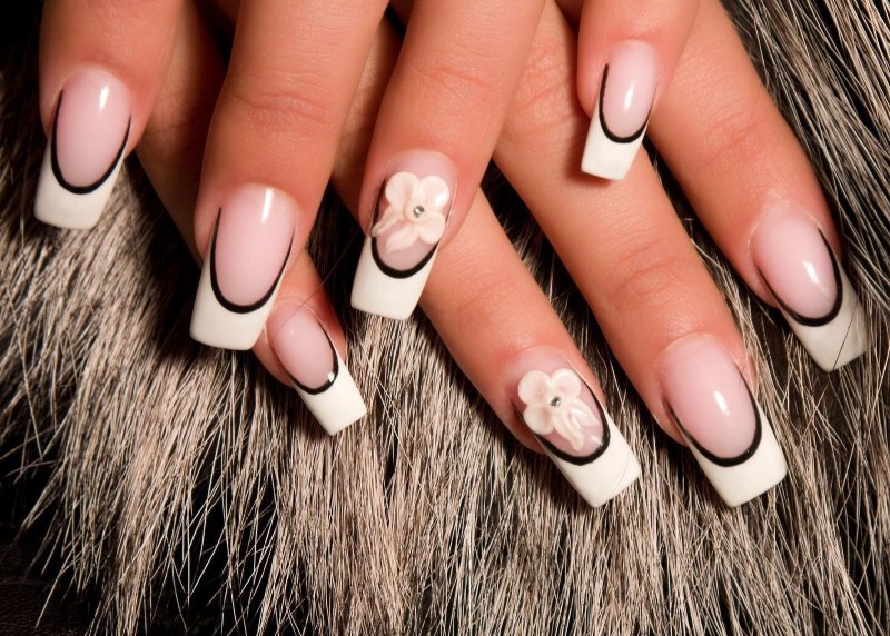 Французский маникюр наращивание