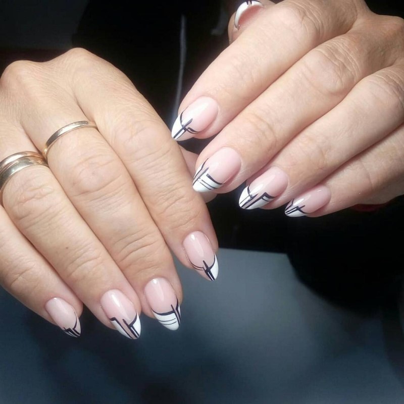 Дизайн ногтей золотой френч фото