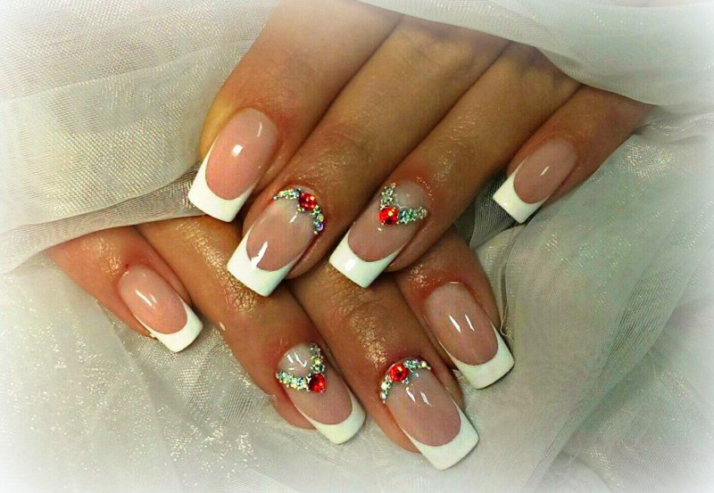 Наращивание с френчем ярко серебро